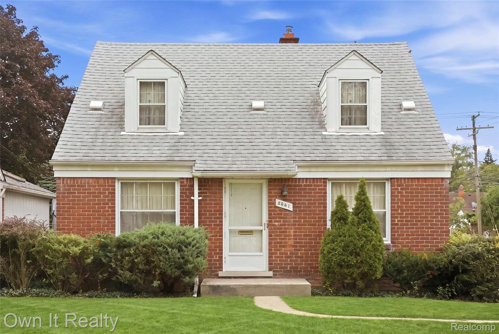 2661 Hollywood Street, Dearborn, MI 48124