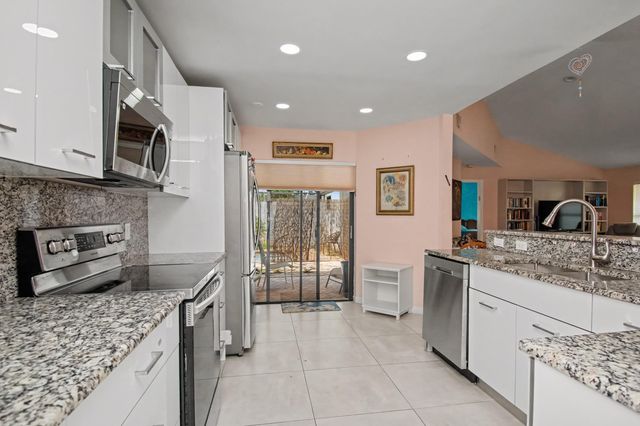 7986 Palacio Del Mar Drive, Boca Raton, FL 33433
