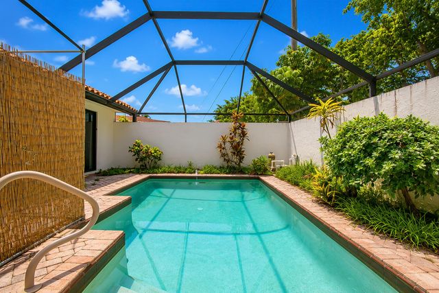 7986 Palacio Del Mar Drive, Boca Raton, FL 33433