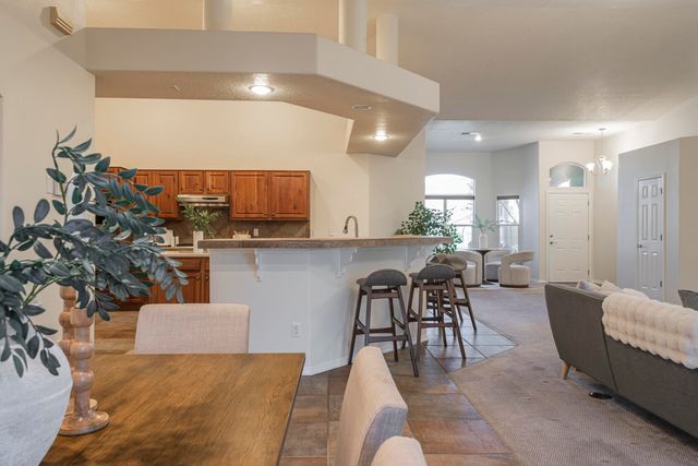 9949 Cardinal Street NW, Albuquerque, NM 87114