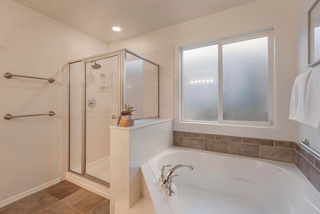 9949 Cardinal Street NW, Albuquerque, NM 87114