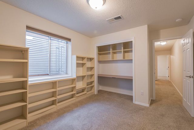 9949 Cardinal Street NW, Albuquerque, NM 87114