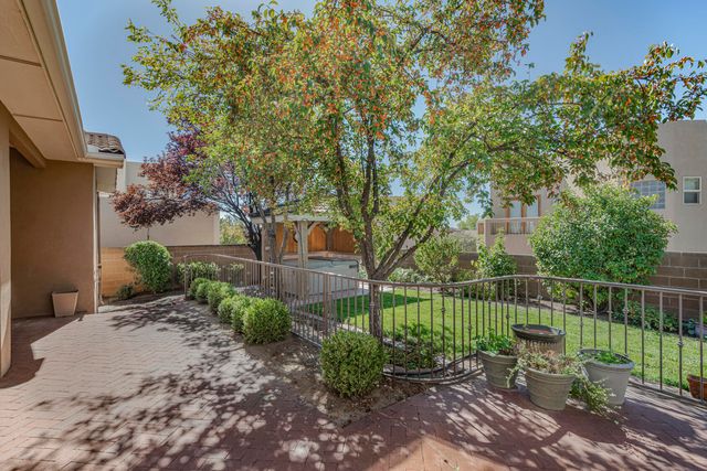 9949 Cardinal Street NW, Albuquerque, NM 87114