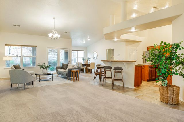 9949 Cardinal Street NW, Albuquerque, NM 87114