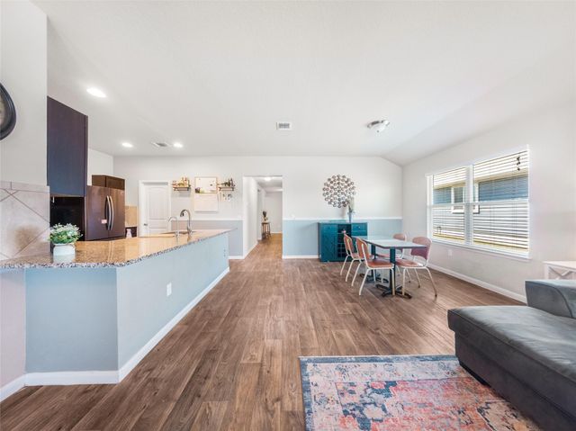 117 Garcitas Creek LN, Hutto, TX 78634