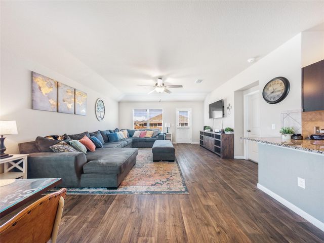 117 Garcitas Creek LN, Hutto, TX 78634