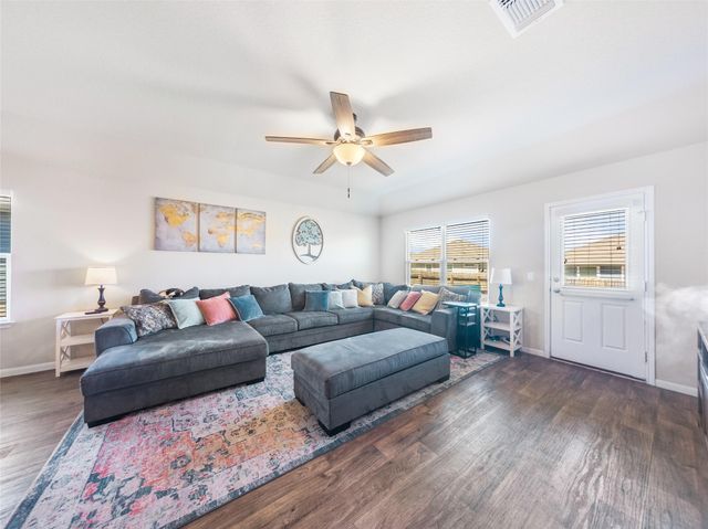 117 Garcitas Creek LN, Hutto, TX 78634