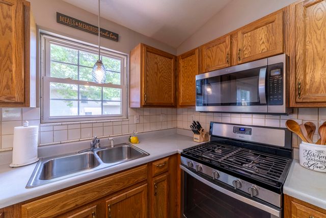 3624 Fairway Drive, Chesterton, IN 46304