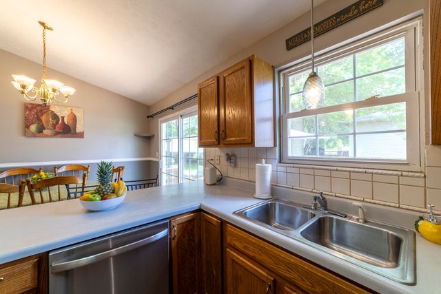 3624 Fairway Drive, Chesterton, IN 46304