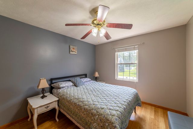 3624 Fairway Drive, Chesterton, IN 46304