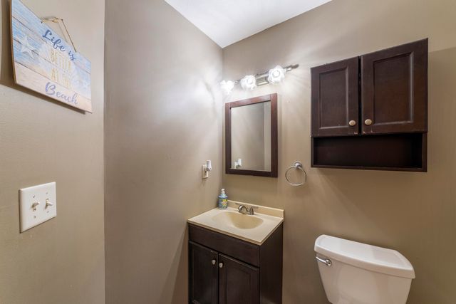 3624 Fairway Drive, Chesterton, IN 46304