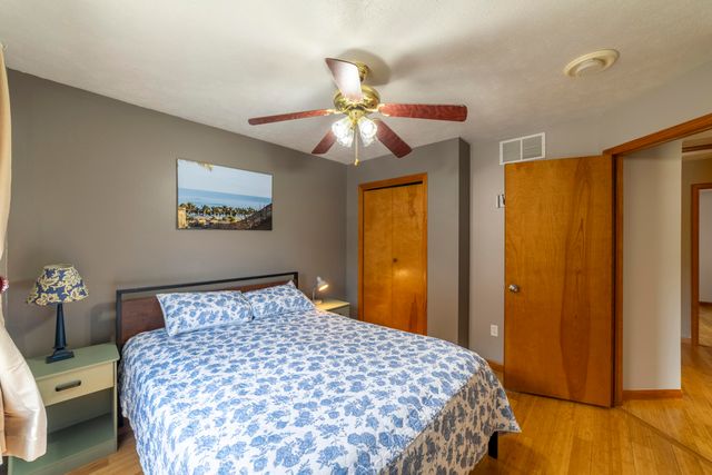 3624 Fairway Drive, Chesterton, IN 46304