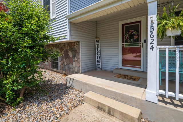 3624 Fairway Drive, Chesterton, IN 46304