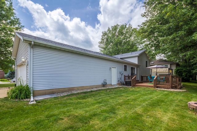 3624 Fairway Drive, Chesterton, IN 46304
