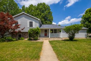 3624 Fairway Drive, Chesterton, IN 46304