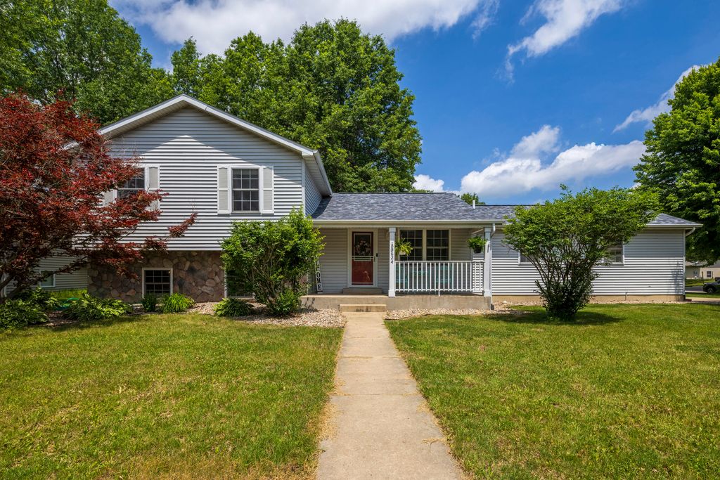 3624 Fairway Drive, Chesterton, IN 46304