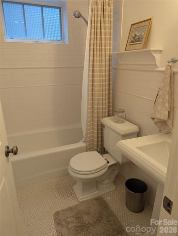 47 Cheshire Drive, Black Mountain, NC 28711