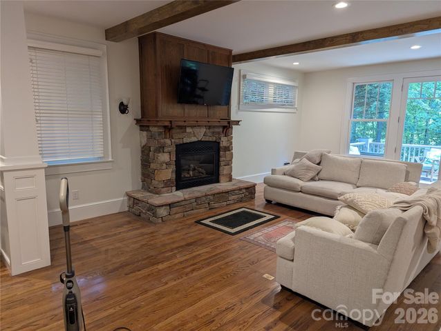 47 Cheshire Drive, Black Mountain, NC 28711