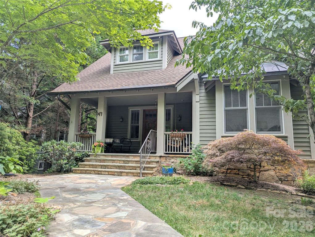 47 Cheshire Drive, Black Mountain, NC 28711