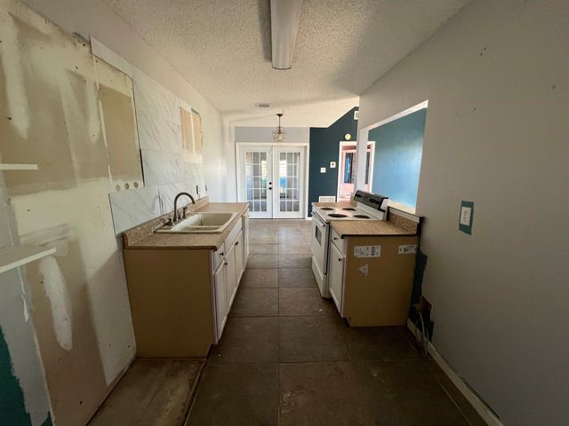 100 Wolfe Street, Thibodaux, LA 70301