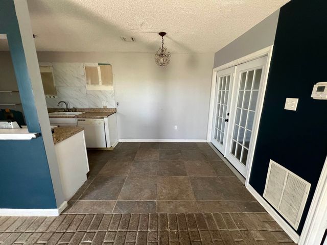 100 Wolfe Street, Thibodaux, LA 70301