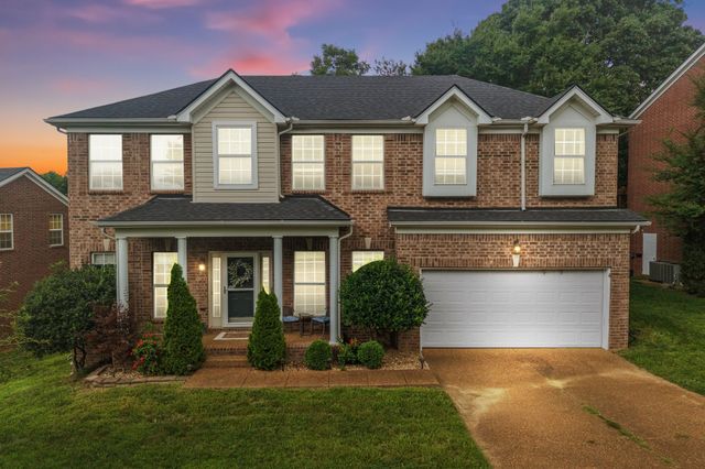 2929 Buckner Ln, Spring Hill, TN 37174