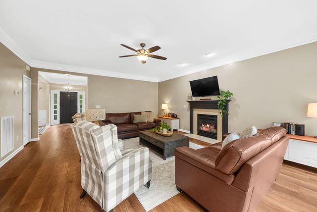 2929 Buckner Ln, Spring Hill, TN 37174