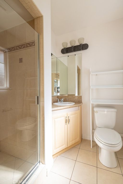 Image 19 of property listing at 364 W Wilson Avenue 3, Glendale, CA 91203