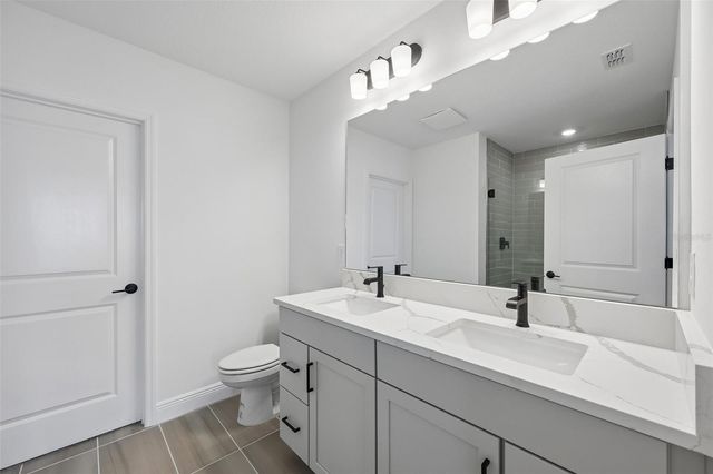 8229 SEAFLOWER PARKWAY, Bradenton, FL 34210