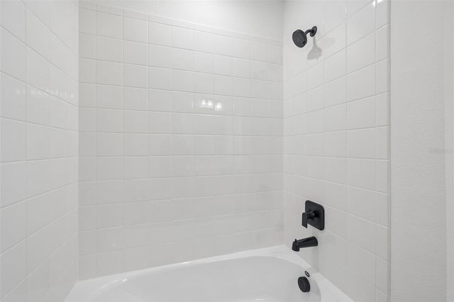 8229 SEAFLOWER PARKWAY, Bradenton, FL 34210