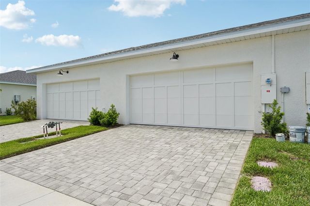 8229 SEAFLOWER PARKWAY, Bradenton, FL 34210