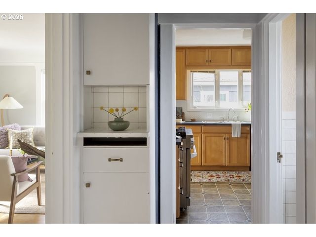 6035 Se KNIGHT St, Portland, OR 97206