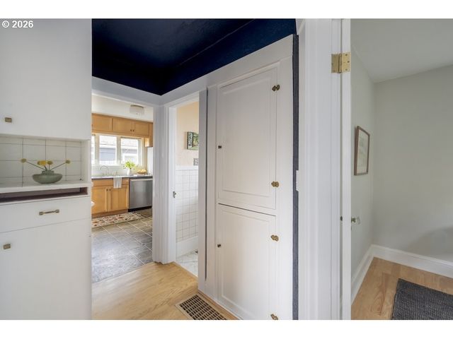 6035 Se KNIGHT St, Portland, OR 97206