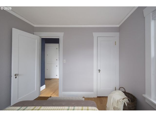 6035 Se KNIGHT St, Portland, OR 97206