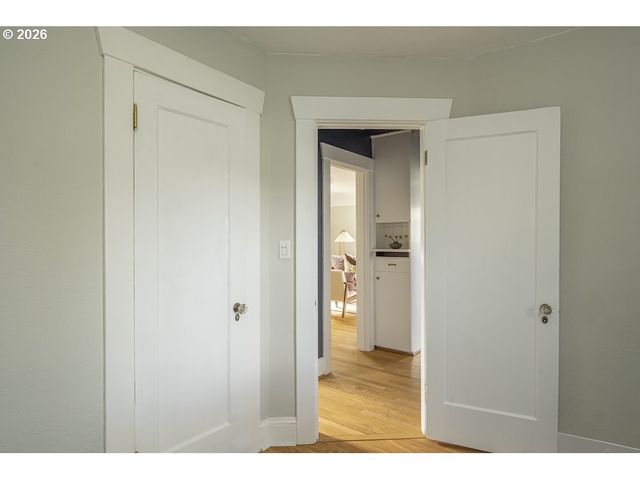 6035 Se KNIGHT St, Portland, OR 97206