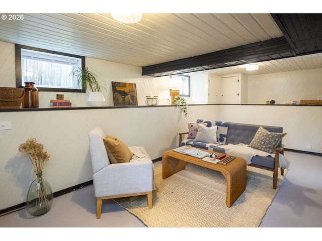 6035 Se KNIGHT St, Portland, OR 97206