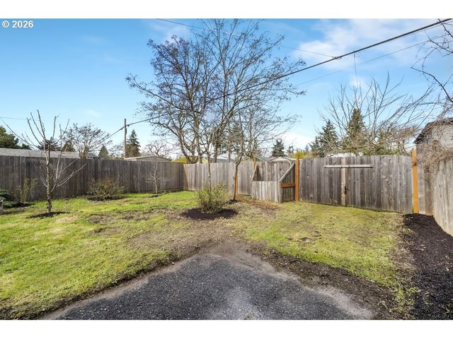 6035 Se KNIGHT St, Portland, OR 97206