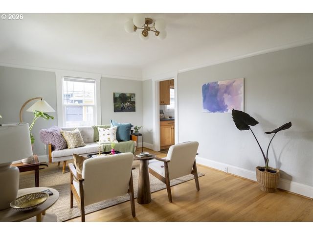 6035 Se KNIGHT St, Portland, OR 97206