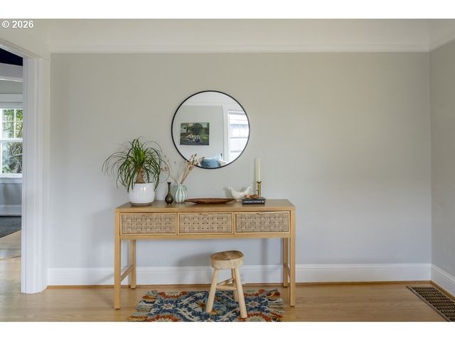 6035 Se KNIGHT St, Portland, OR 97206