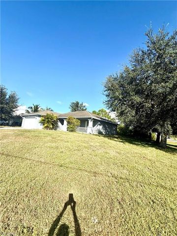 1116 Calvert AVE, Lehigh Acres, FL 33971