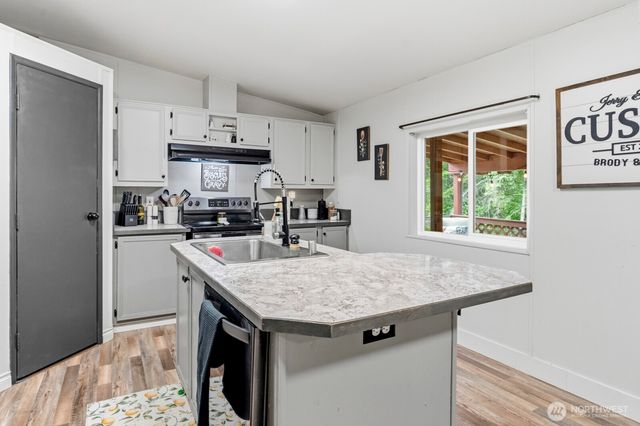 28915 Mountain Highway E, Graham, WA 98338