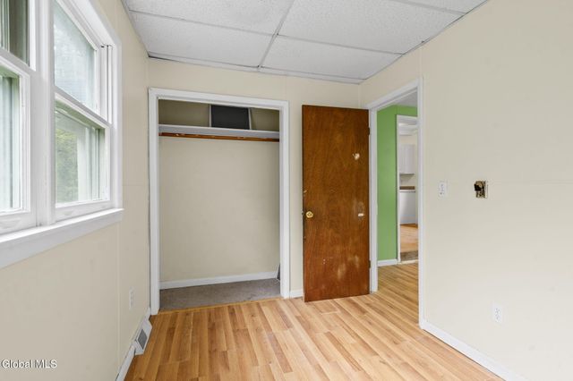 633 Fillmore Avenue, Niskayuna, NY 12304