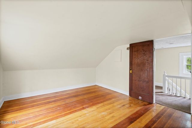 633 Fillmore Avenue, Niskayuna, NY 12304