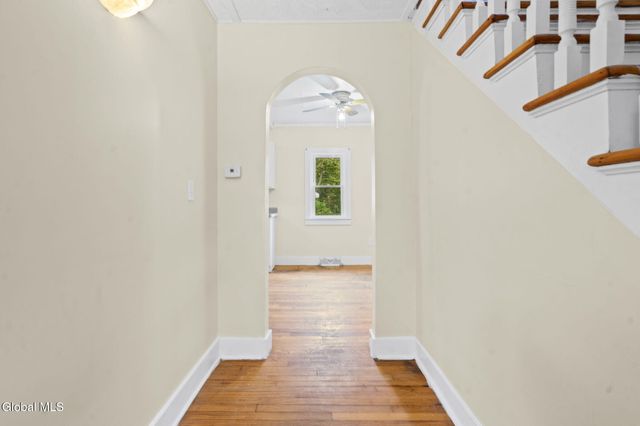633 Fillmore Avenue, Niskayuna, NY 12304