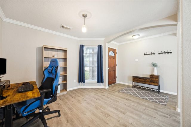 3206 Deer Trail Drive, Alvin, TX 77511