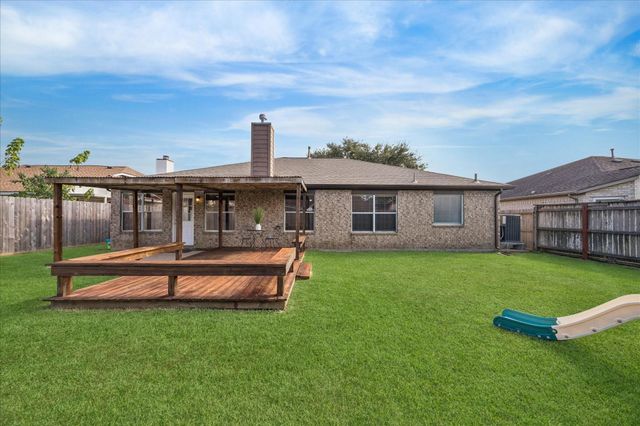 3206 Deer Trail Drive, Alvin, TX 77511