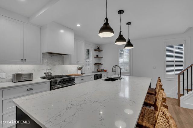 64 Webb Avenue, Ocean Grove, NJ 07756