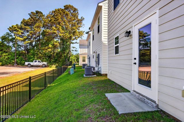 923 Motsie Road, Biloxi, MS 39532