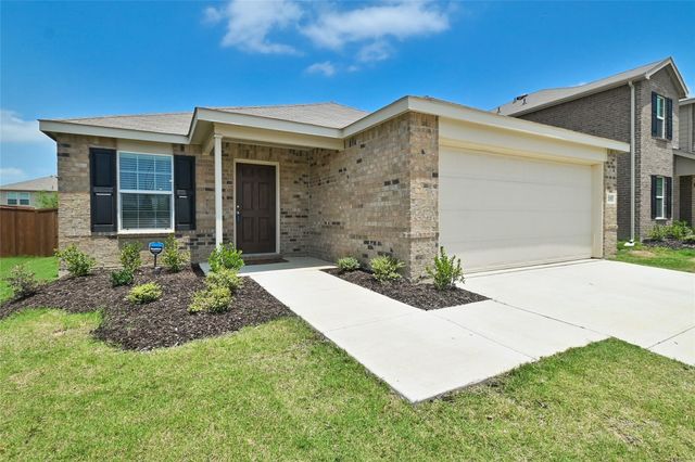 1205 Waggoner Drive, Aubrey, TX 76227