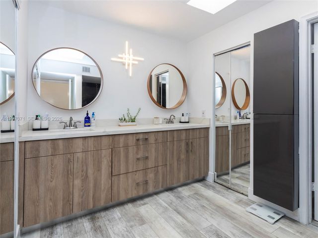 11722 SW 107th Ter, Miami, FL 33186